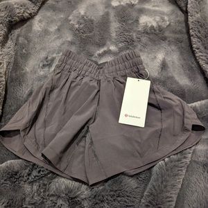 Lululemon Track That MR Short 5" *Lined - Size 2